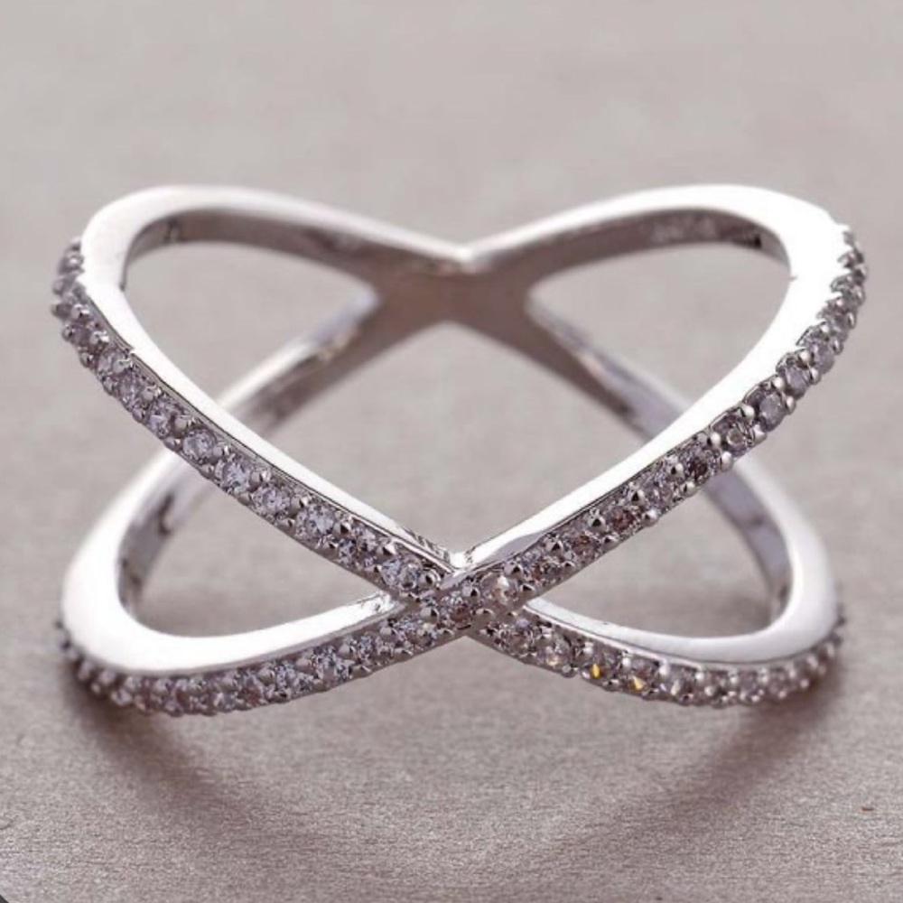 Sterling silver cross ring - Picture 4 of 5